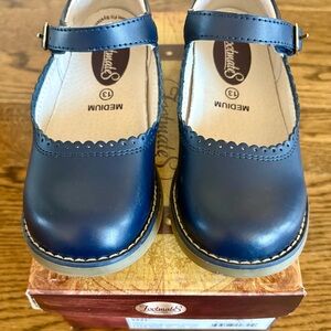 FootMates Classic Blue Allie Mary Jane Dress Shoes